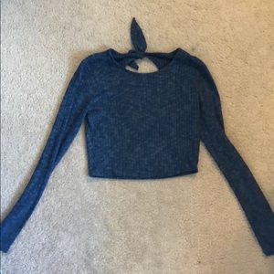 blue long sleeve crop top, open upper back